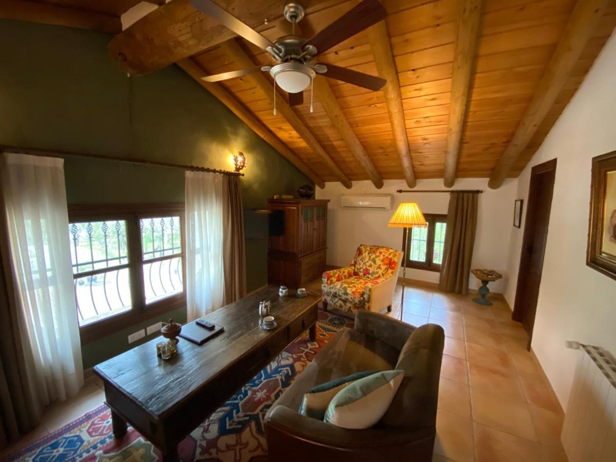 Valle Del Arroyo Casas Rurales - B&B - Solo Adultos Cortelazor Exterior photo
